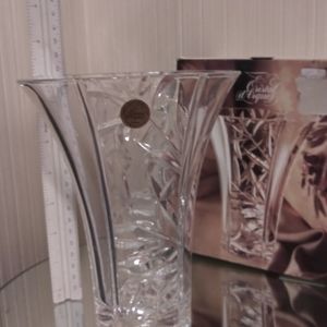 7" tall Lead Crystal Vase. NIB